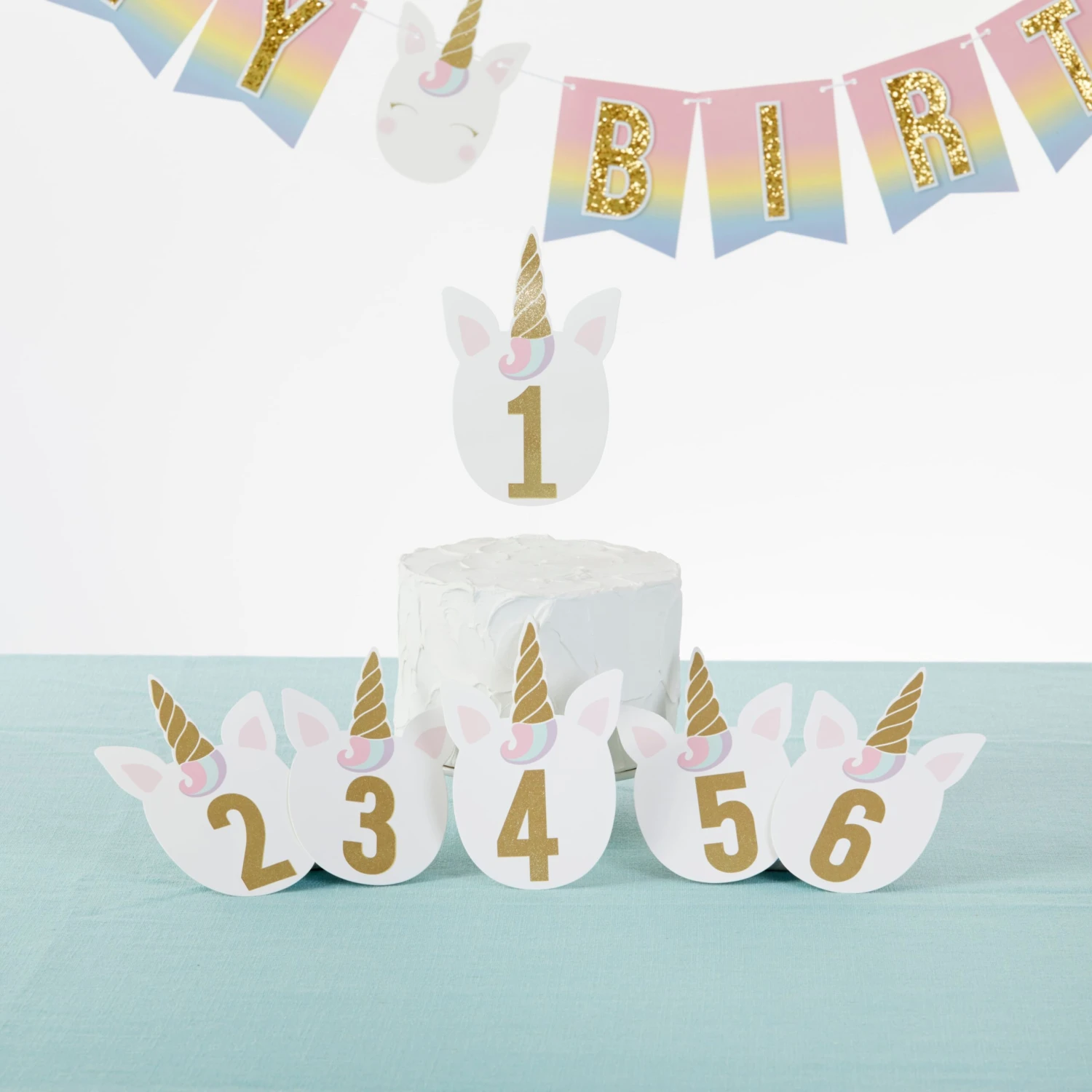 Kate Aspen® Gold Glitter Unicorn Happy Birthday Party Décor Kit 9 Kate Aspen® Gold Glitter Unicorn Happy Birthday Party Décor Kit - Image 8