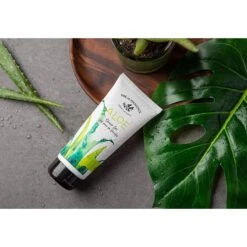 European Soaps Aloe Shower Gel, 200mL 9 European Soaps Aloe Shower Gel, 200mL -Optima Home Decor Store D360322S 10